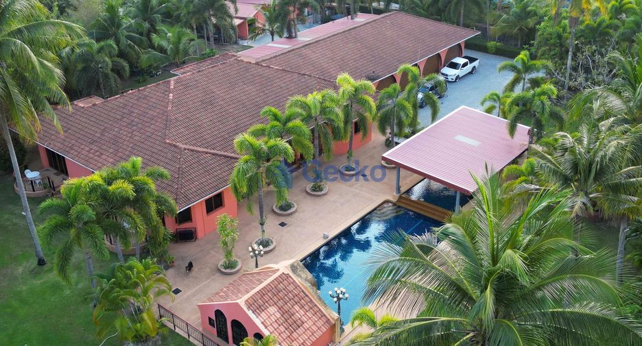 Casa en venta de 4 habitaciones en Bang Lamung, Chonburi
