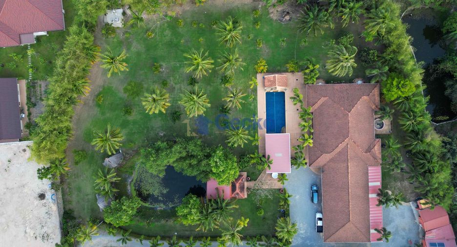 Casa en venta de 4 habitaciones en Bang Lamung, Chonburi