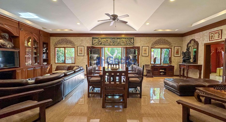Casa en venta de 4 habitaciones en Bang Lamung, Chonburi
