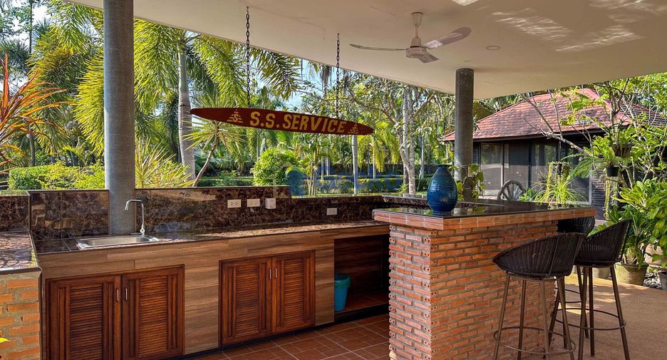 Casa en venta de 4 habitaciones en Bang Lamung, Chonburi