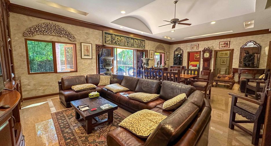 Casa en venta de 4 habitaciones en Bang Lamung, Chonburi