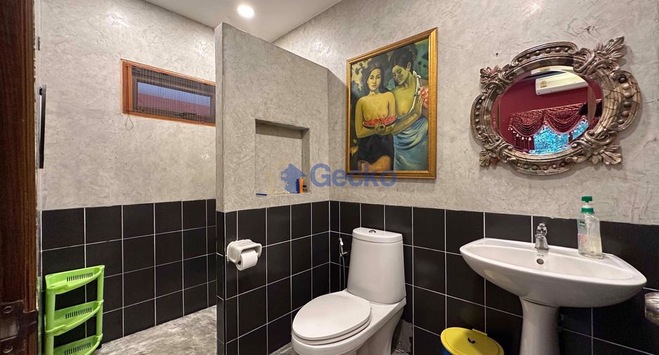 Casa en venta de 4 habitaciones en Bang Lamung, Chonburi