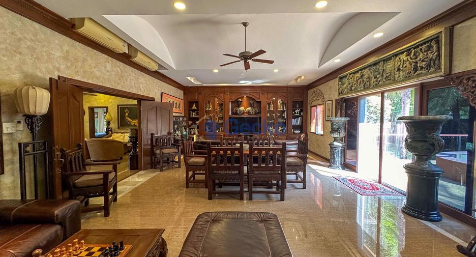 Casa en venta de 4 habitaciones en Bang Lamung, Chonburi
