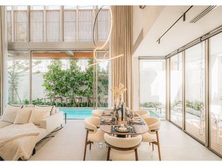 For sale 5 bedrooms house in Phaya Thai, Bangkok