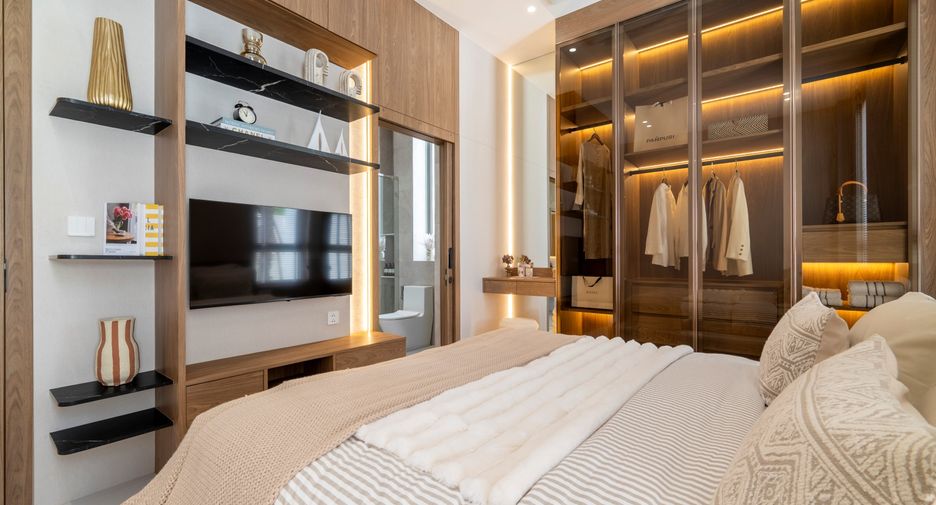 For sale 4 bedrooms house in East Pattaya, Pattaya