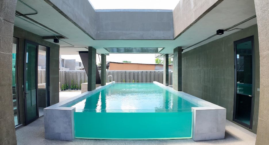 For sale 4 bedrooms house in Hua Hin, Prachuap Khiri Khan