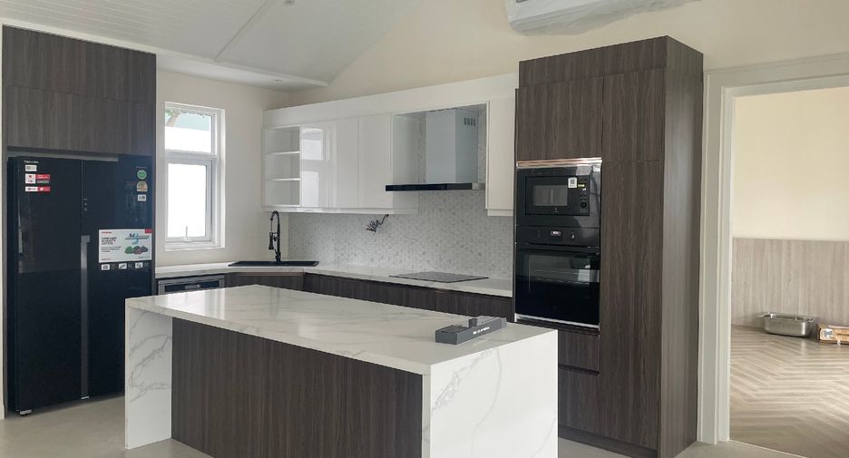 For sale 3 bedrooms house in Hua Hin, Prachuap Khiri Khan