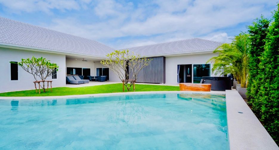 For sale 3 bedrooms house in Hua Hin, Prachuap Khiri Khan