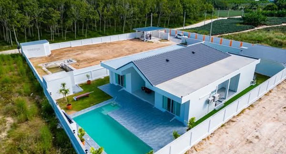 Casa en venta de 4 habitaciones en Pran Buri, Prachuap Khiri Khan