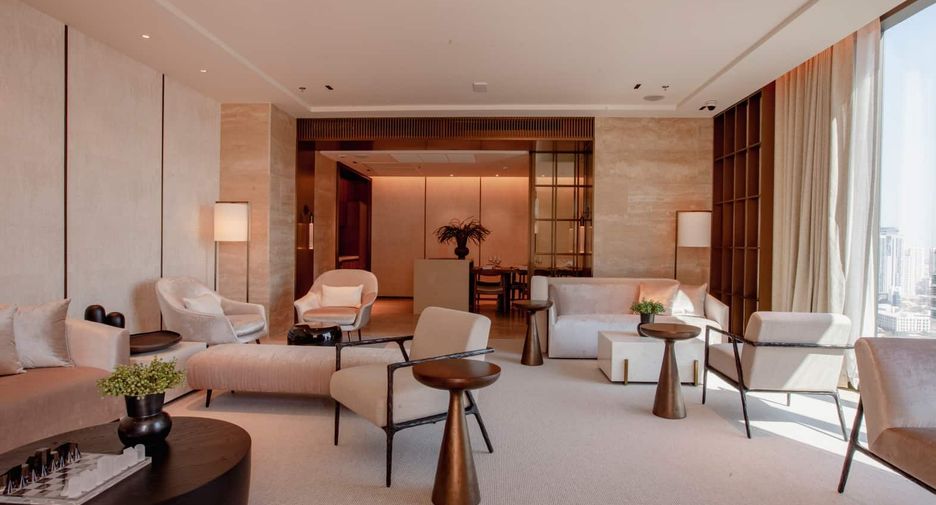 For sale 2 bedrooms condo in Khlong Toei, Bangkok