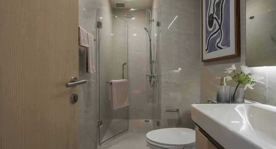 For sale 2 bedrooms condo in Watthana, Bangkok
