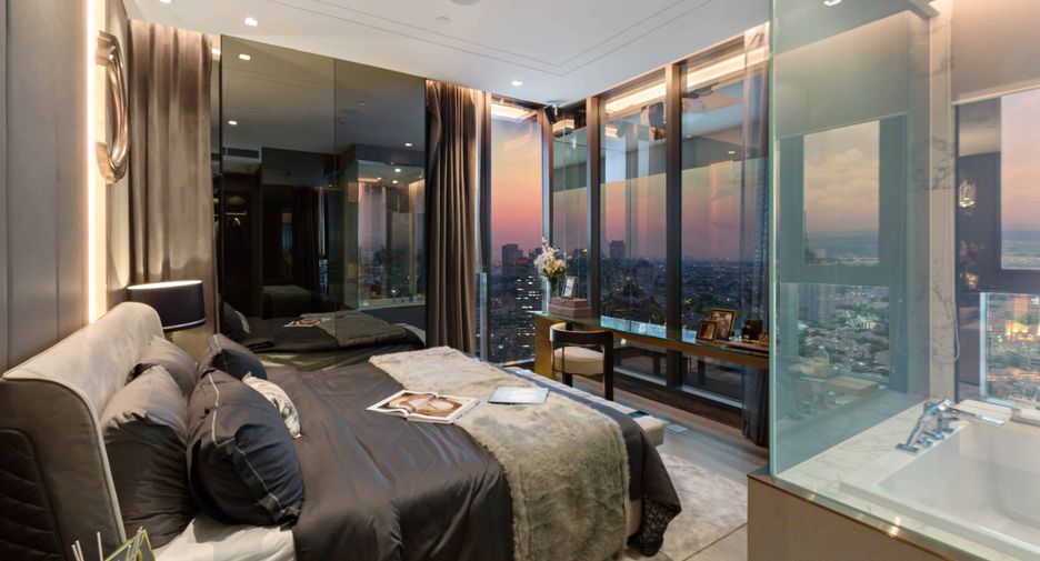 For sale 1 bed condo in Khlong Toei, Bangkok
