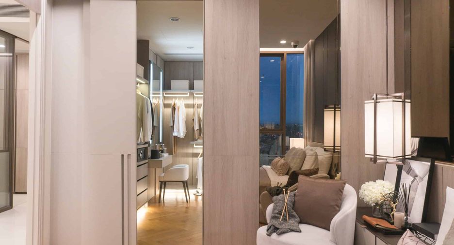 For sale 1 bed condo in Khlong Toei, Bangkok