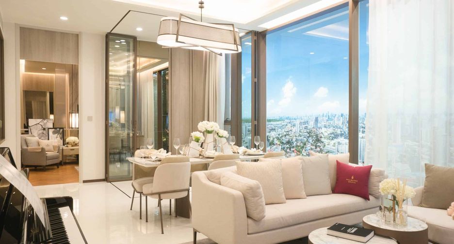For sale 2 bedrooms condo in Khlong Toei, Bangkok