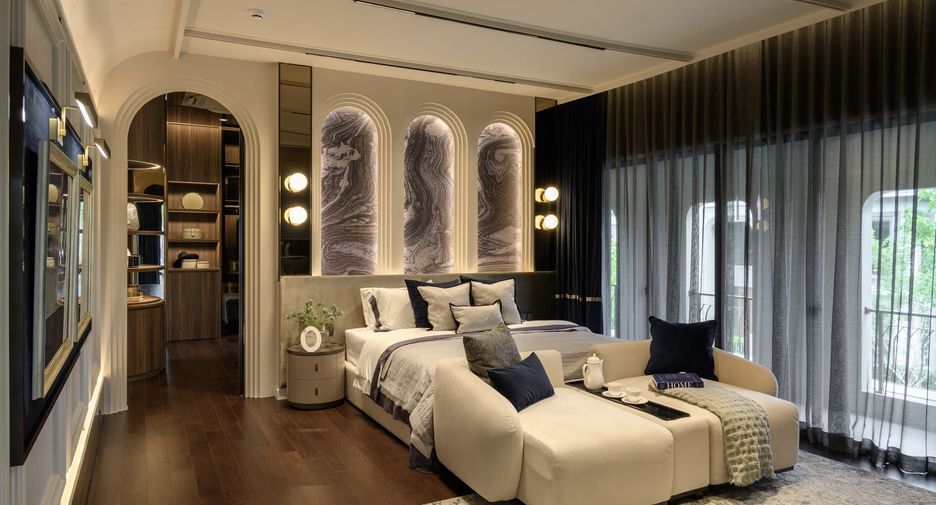 For sale 5 bedrooms house in Bang Khae, Bangkok