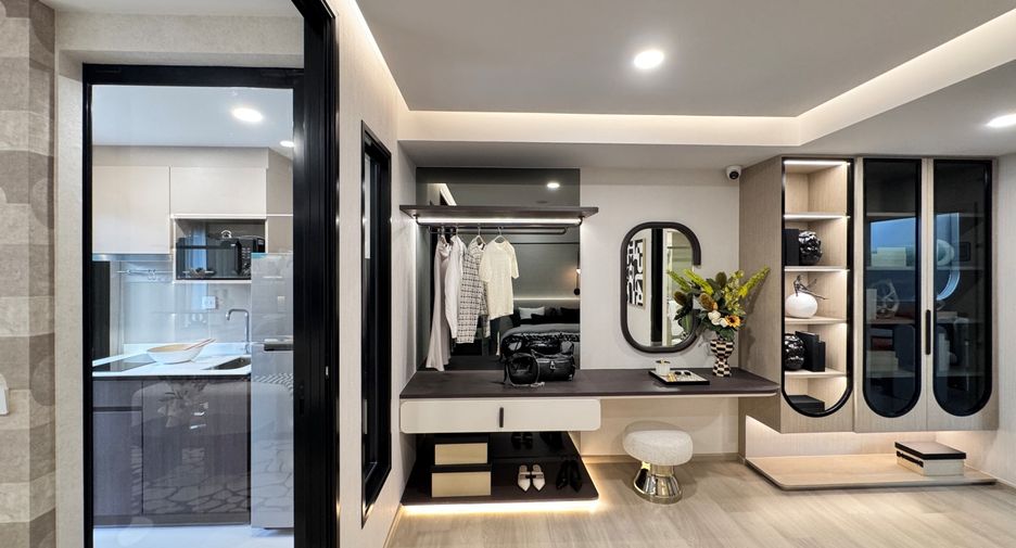 For sale 1 bed condo in Phaya Thai, Bangkok