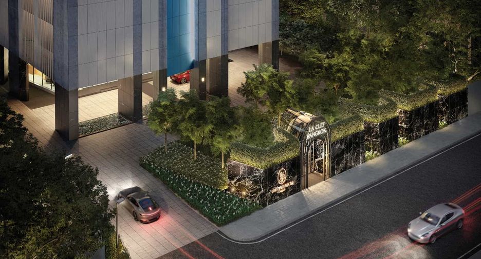 For sale 2 bedrooms condo in Khlong Toei, Bangkok
