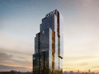 For sale 4 bedrooms condo in Khlong Toei, Bangkok