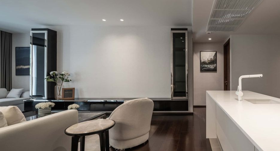 For sale 2 bedrooms condo in Watthana, Bangkok