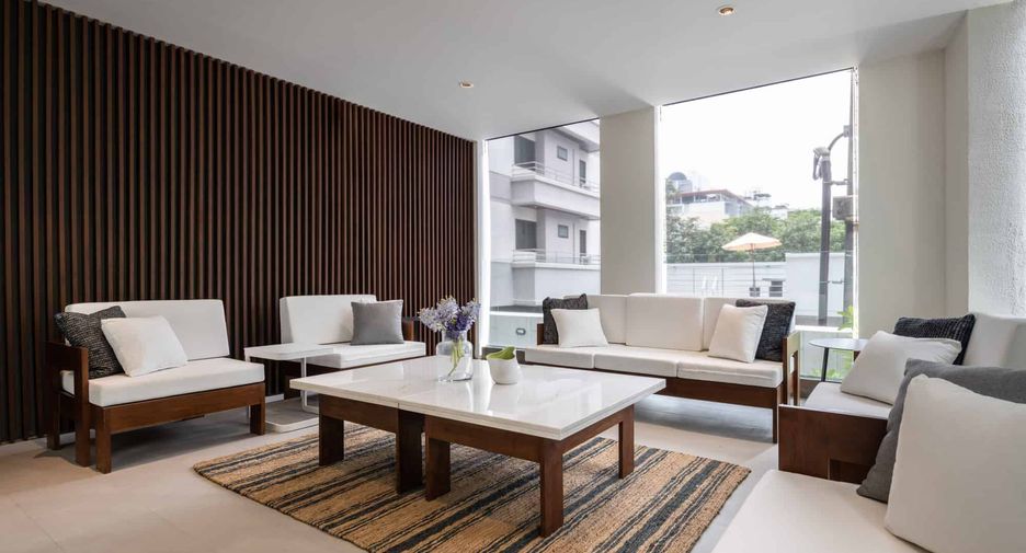 For sale 3 bedrooms condo in Watthana, Bangkok