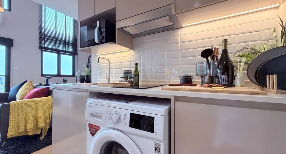 For sale 1 bed condo in Thon Buri, Bangkok