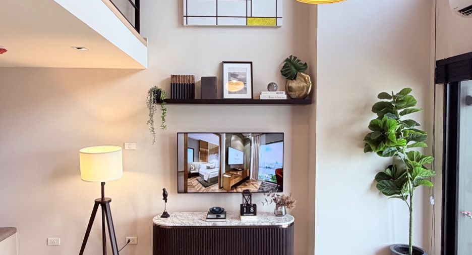 For sale 1 bed condo in Thon Buri, Bangkok