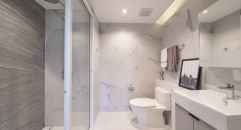 For sale 1 bed condo in Thon Buri, Bangkok