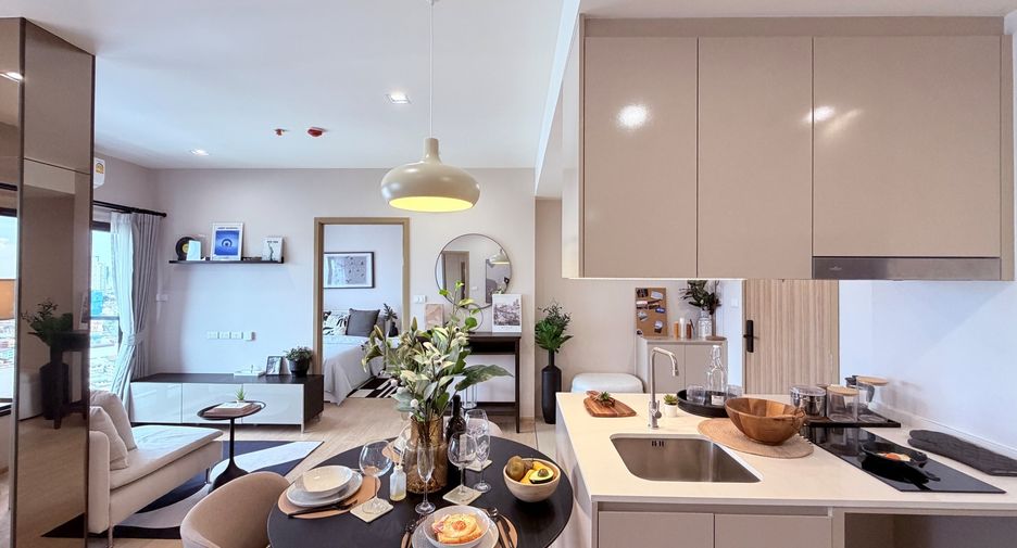 For sale 3 bedrooms condo in Thon Buri, Bangkok