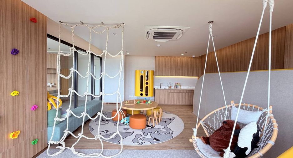 For sale 3 bedrooms condo in Thon Buri, Bangkok