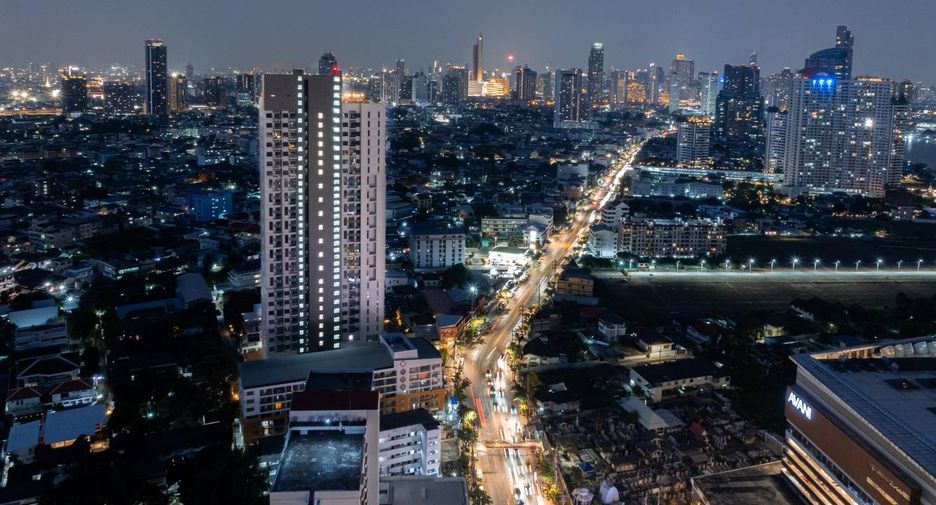 For sale 3 bedrooms condo in Thon Buri, Bangkok