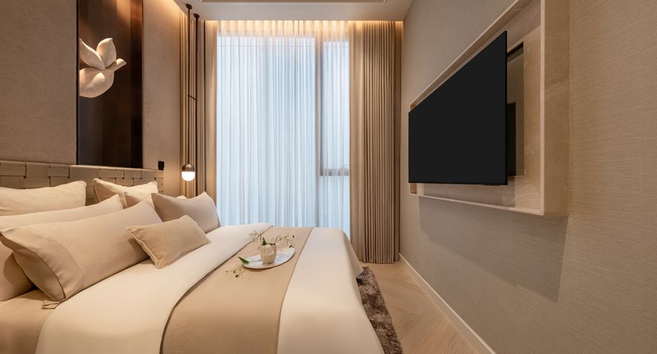 For sale 4 bedrooms condo in Khlong Toei, Bangkok