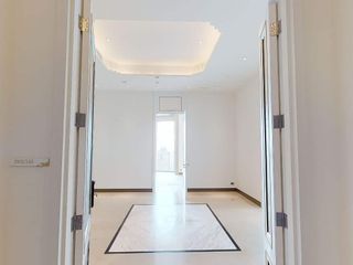 For sale 4 bedrooms condo in Khlong San, Bangkok