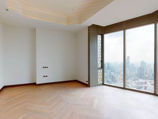 For sale 4 bedrooms condo in Khlong San, Bangkok