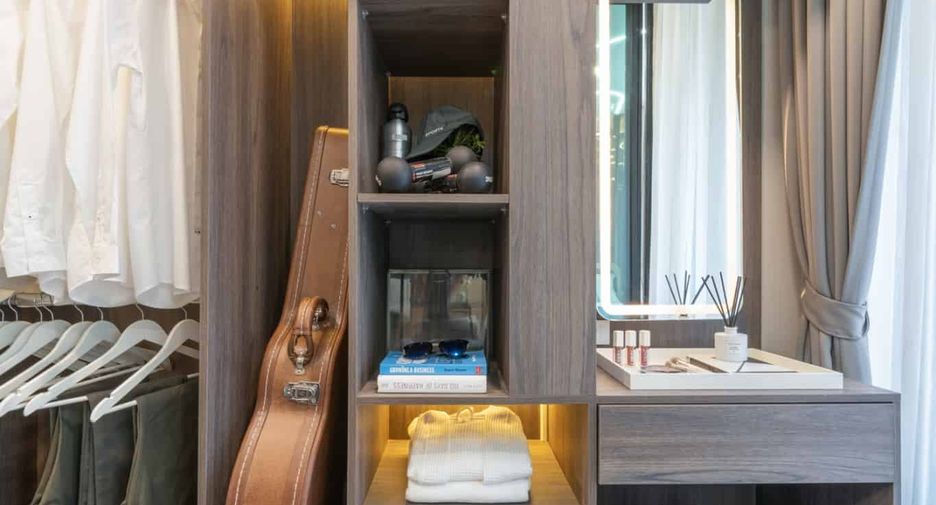 For sale 1 bed condo in Mueang Samut Prakan, Samut Prakan