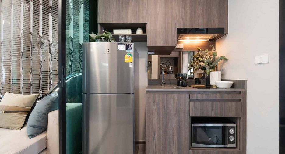 For sale 1 bed condo in Mueang Samut Prakan, Samut Prakan