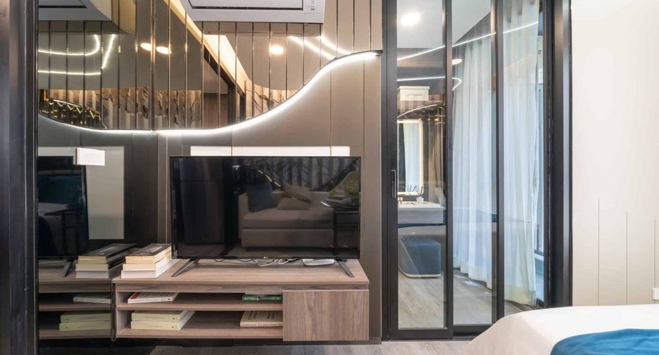 For sale 1 bed condo in Mueang Samut Prakan, Samut Prakan