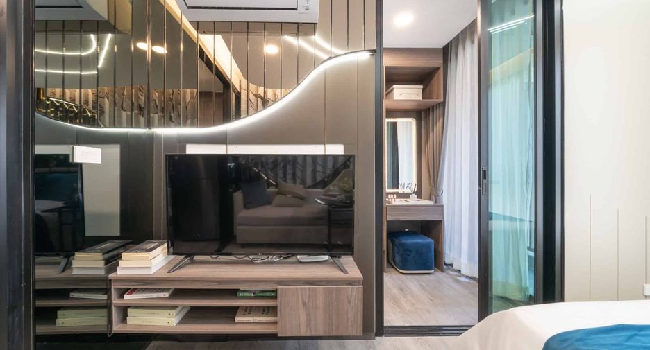 For sale 1 bed condo in Mueang Samut Prakan, Samut Prakan