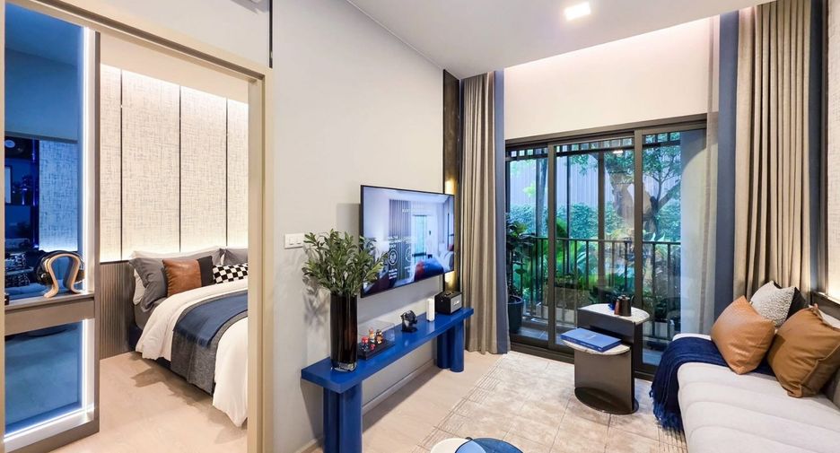 For sale 3 bedrooms condo in Khlong Toei, Bangkok