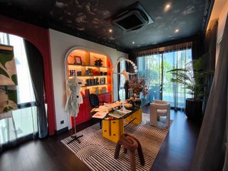 For sale 4 bedrooms house in Thawi Watthana, Bangkok