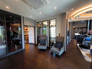 For sale 4 bedrooms house in Thawi Watthana, Bangkok