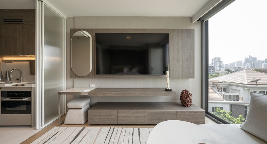 For sale 1 bed condo in Watthana, Bangkok