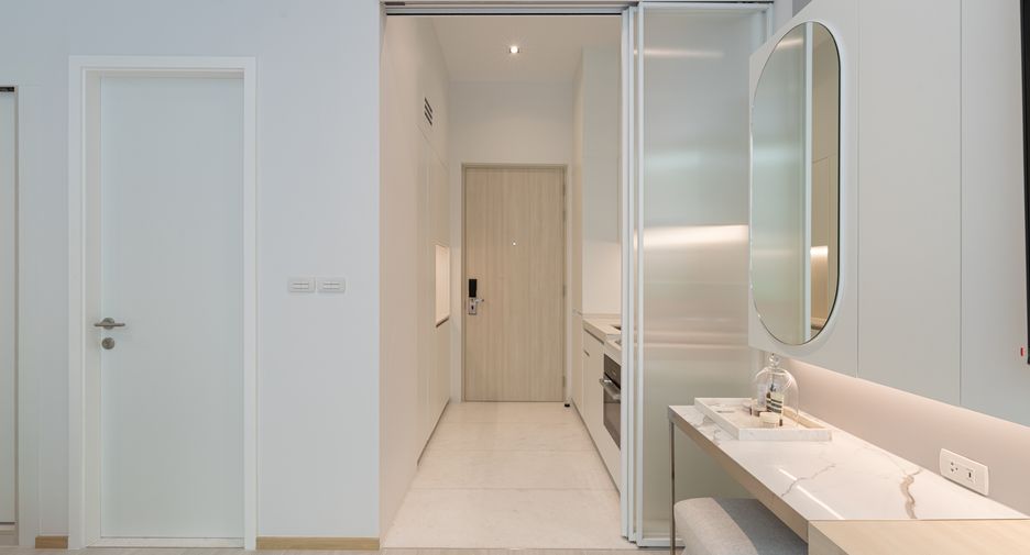For sale 1 bed condo in Watthana, Bangkok