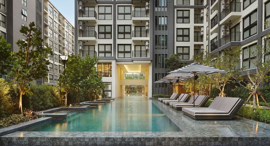 For sale 1 bed condo in Bang Na, Bangkok