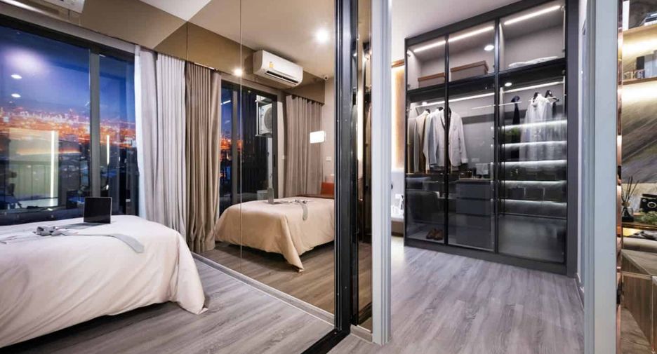 For sale 1 bed condo in Khlong Toei, Bangkok