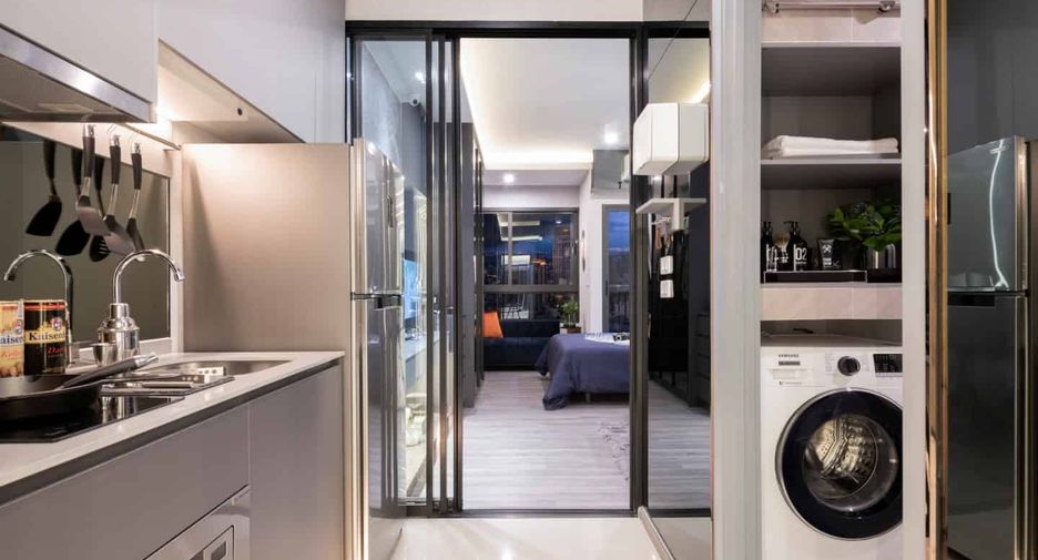 For sale 2 bedrooms condo in Khlong Toei, Bangkok
