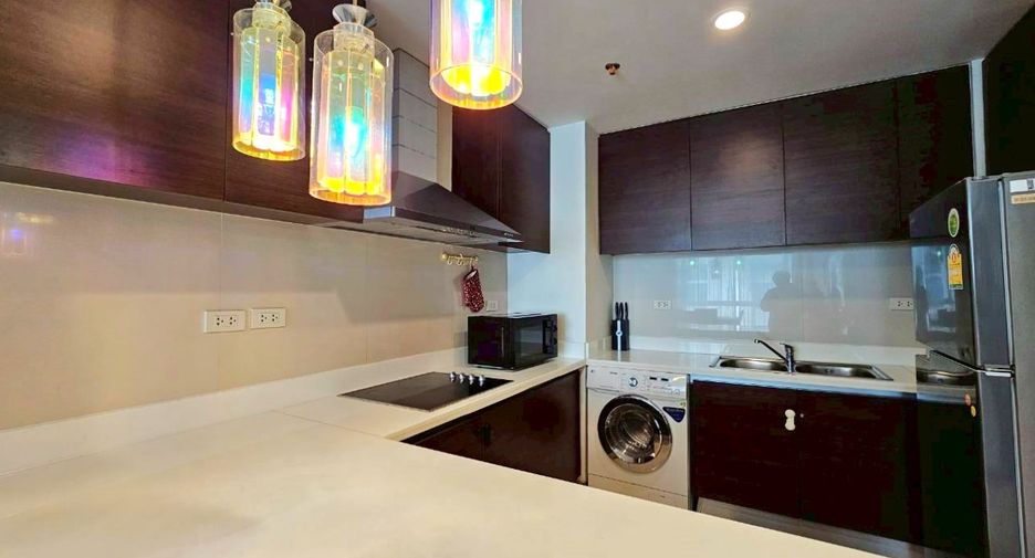 For rent 2 bedrooms condo in Pathum Wan, Bangkok