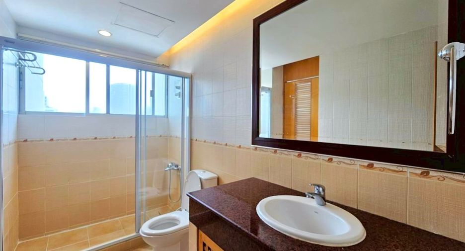 Wohnung zur Miete mit 3 Zimmer in Sathon, Bangkok