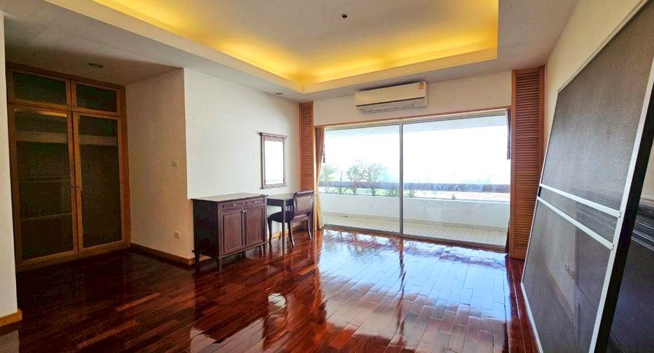 Wohnung zur Miete mit 3 Zimmer in Sathon, Bangkok