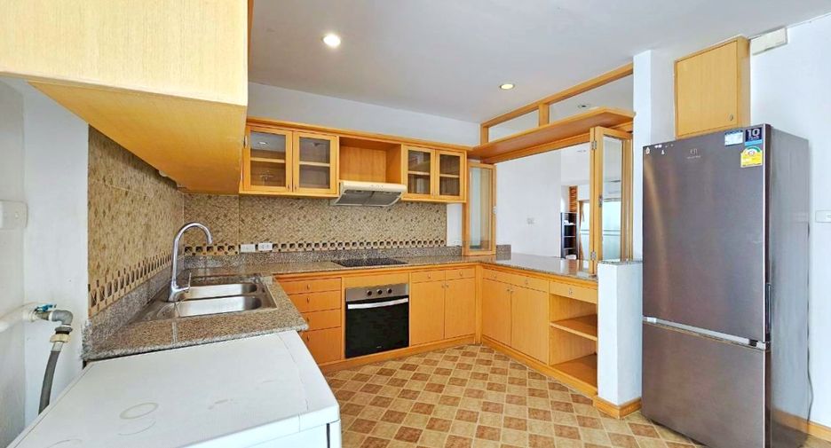 Wohnung zur Miete mit 3 Zimmer in Sathon, Bangkok