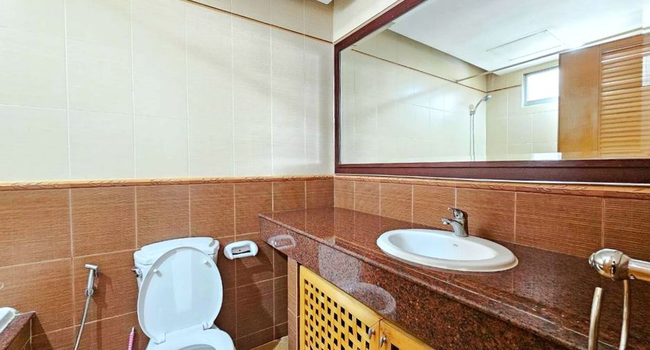 Wohnung zur Miete mit 3 Zimmer in Sathon, Bangkok